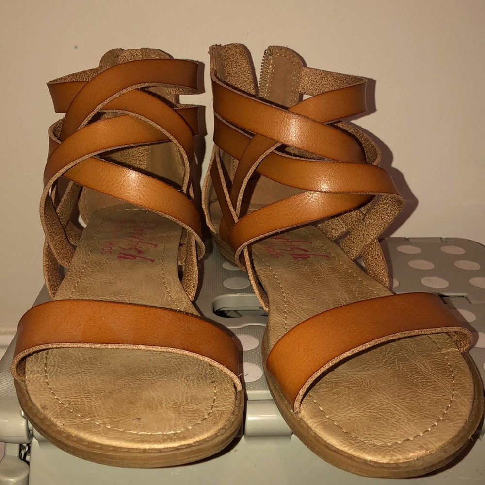 Blow Fish Sandals Size 9